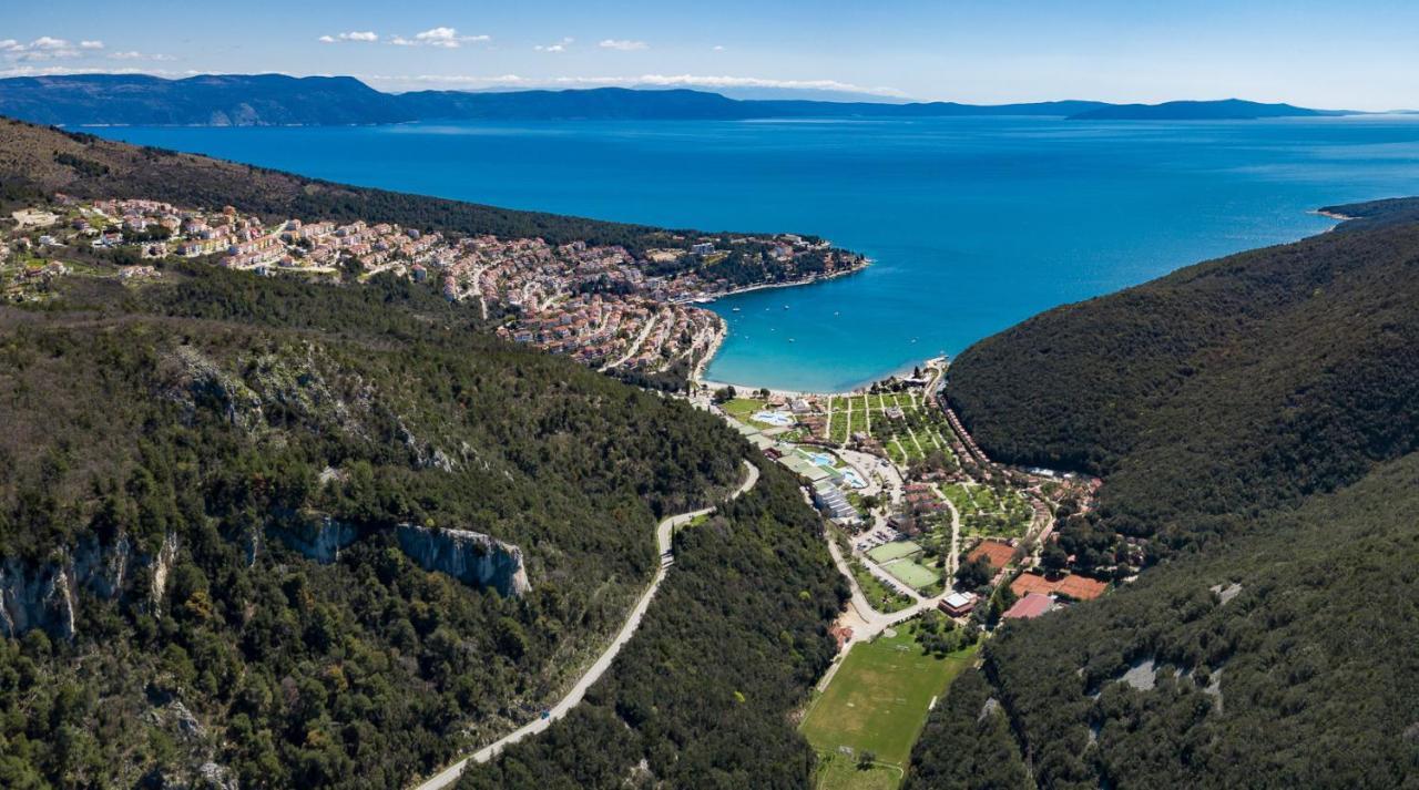 Green Luxury II With Heated Pool, Jacuzzi & Sauna Ruzici  Exterior photo